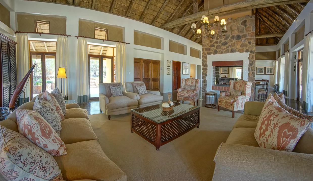 Ekuthuleni Lodge Accommodation By Yuppiestay3