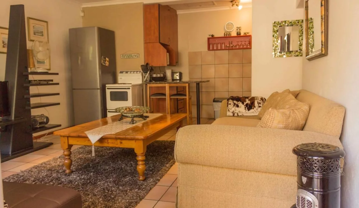 Moonflower Cottages Randburg Yuppiestay Accommodation (6)