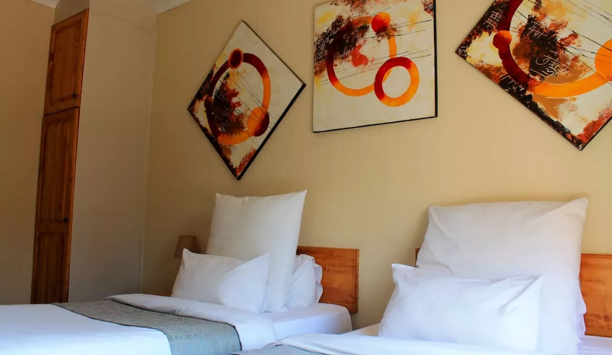 Nelspruit Lodge Accommodation Yuppiestay 22