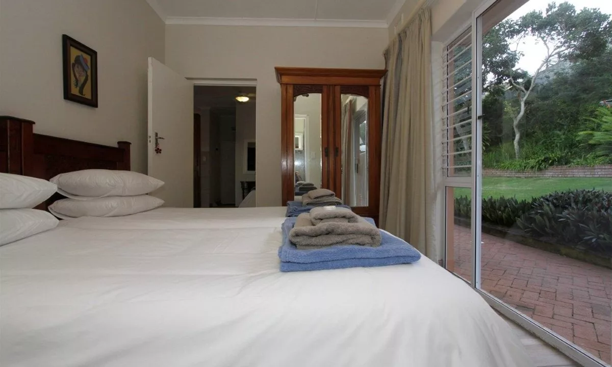 Die Strandhuis Umdloti KZN Yuppiestay Accommodation (12)