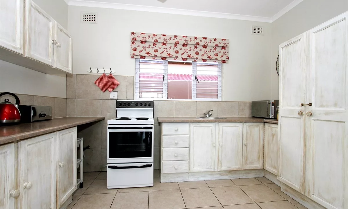 Die Strandhuis Umdloti KZN Yuppiestay Accommodation (23)