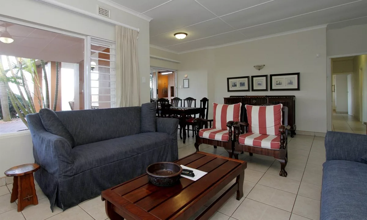 Die Strandhuis Umdloti KZN Yuppiestay Accommodation (25)