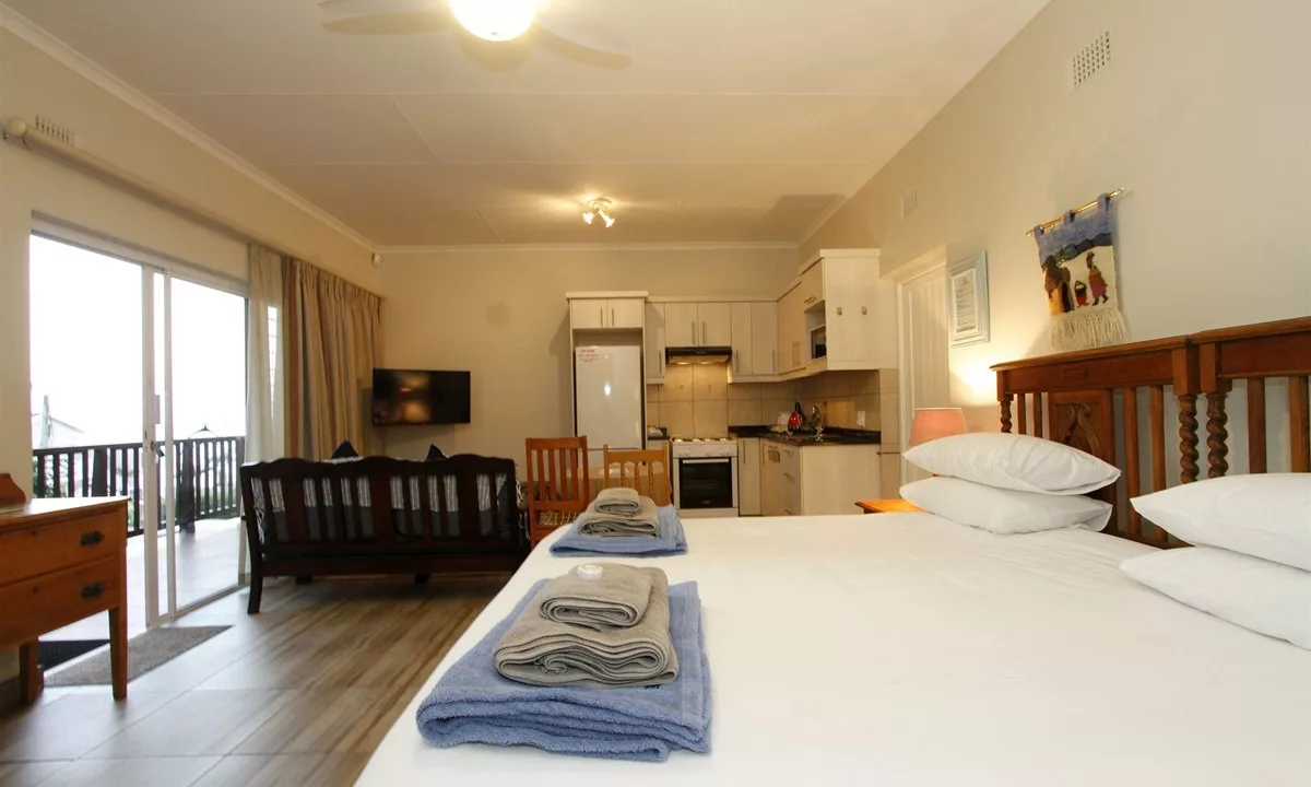 Die Strandhuis Umdloti KZN Yuppiestay Accommodation (9)