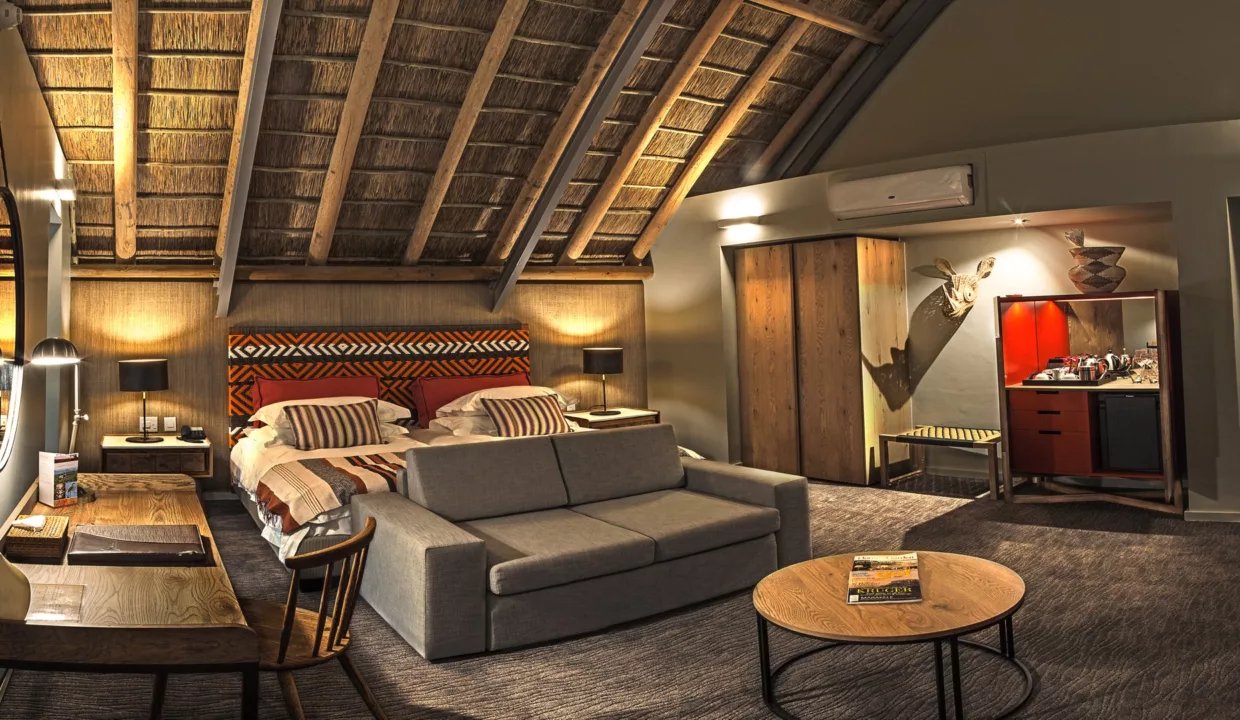 Sanbona Wildlife Reserve - Gondwana Family Lodge Accommodation Yuppiestay 3