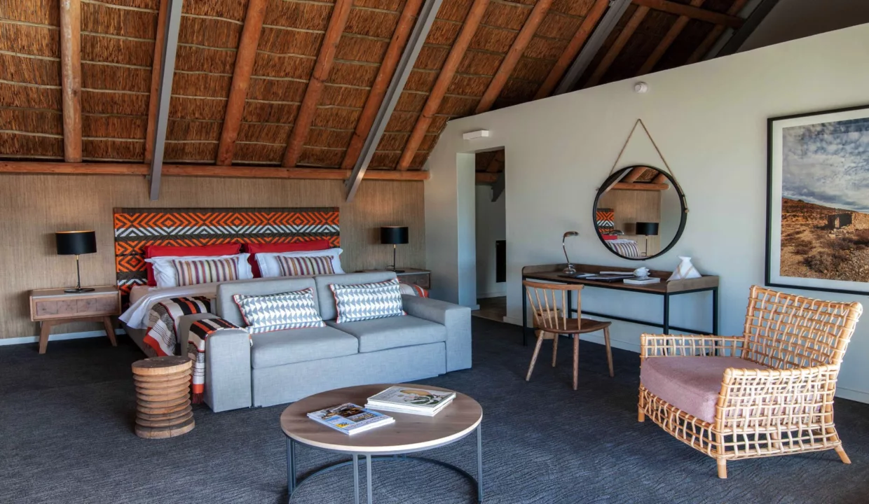 Sanbona Wildlife Reserve - Gondwana Family Lodge Accommodation Yuppiestay 7