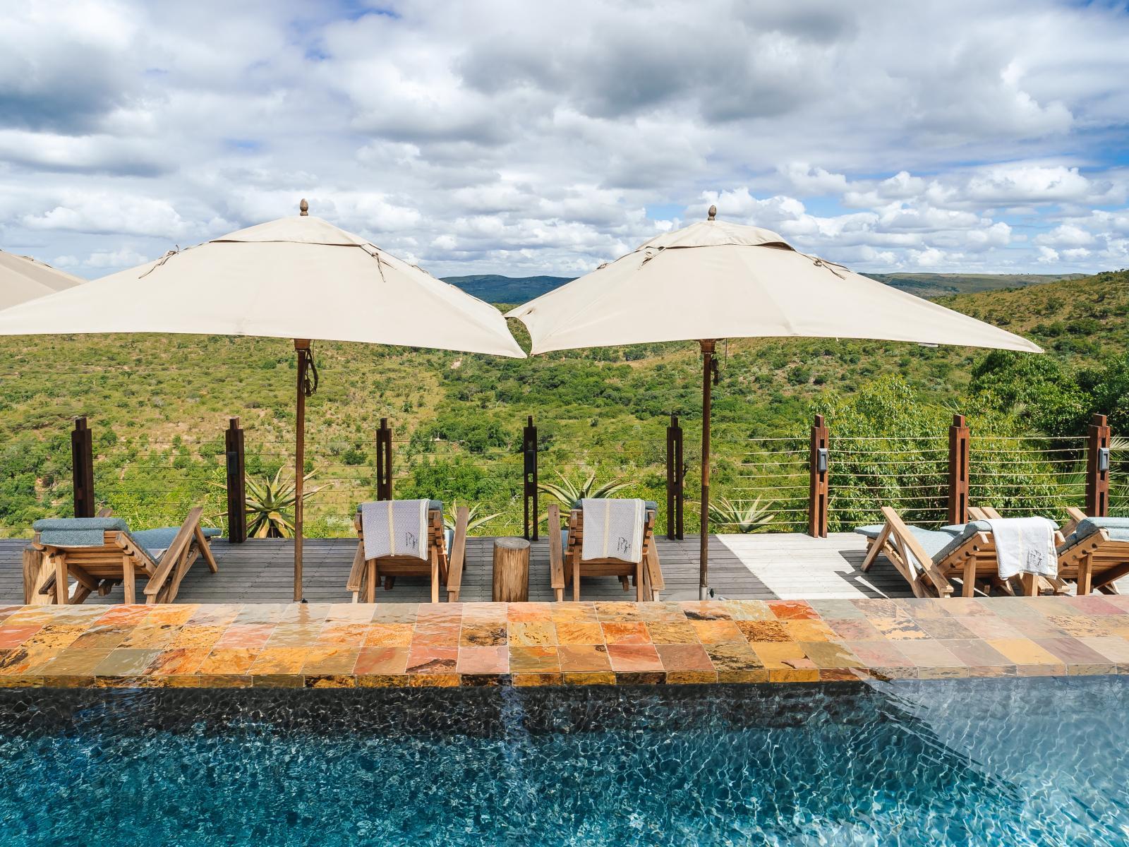 Rhino Ridge Safari Lodge