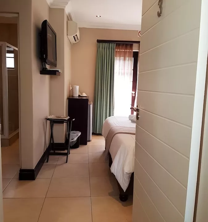 Fairview Bed & Breakfast Umhlanga Yuppiestay Accommodation (13)