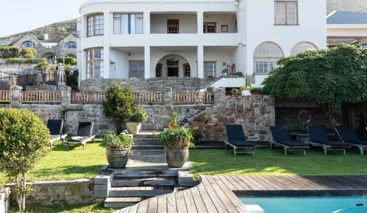 Chartfield Guest House Kalk Bay WC Yuppiestay Accommodation (18)