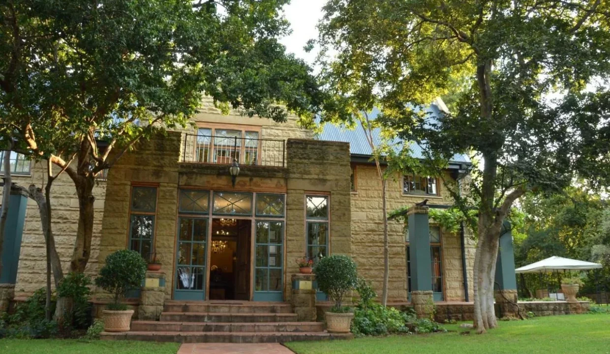 De-Hoek-Country-Hotel-Magaliesburg-Gauteng-Yuppiestay-Accommodation-32-jpg-2