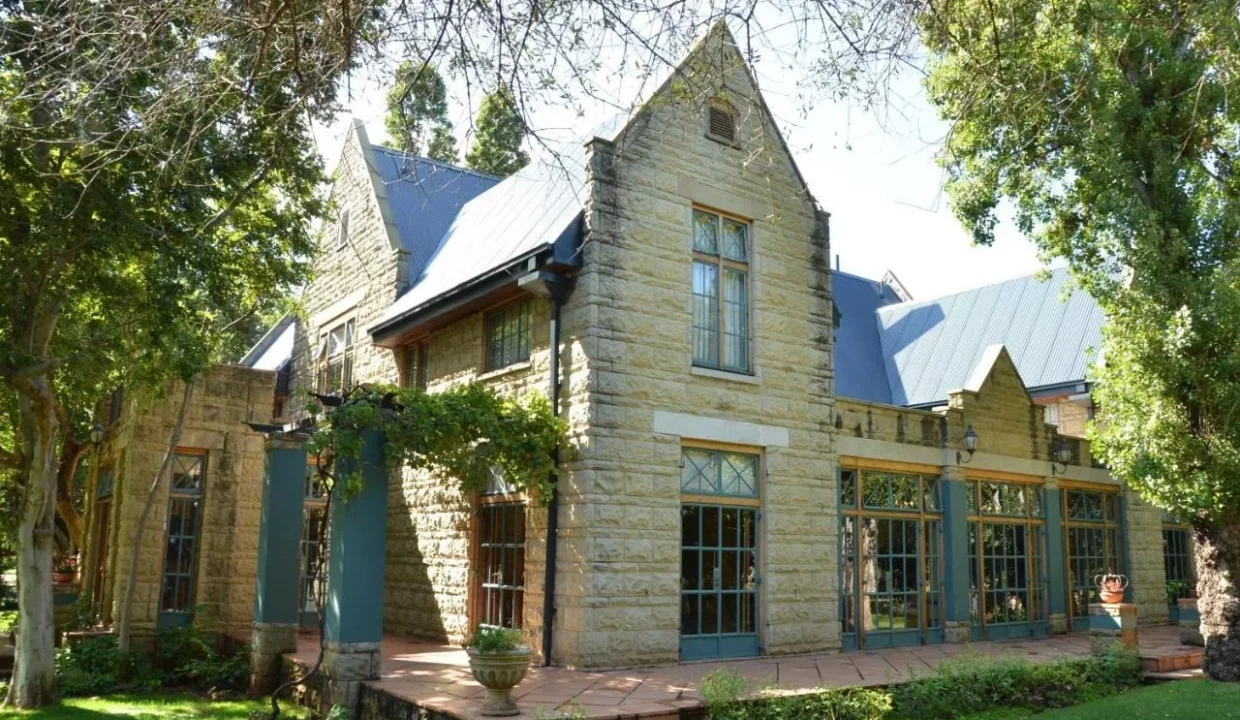 De-Hoek-Country-Hotel-Magaliesburg-Gauteng-Yuppiestay-Accommodation-37-jpg-2